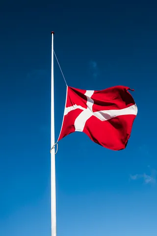 Flag på halv stang